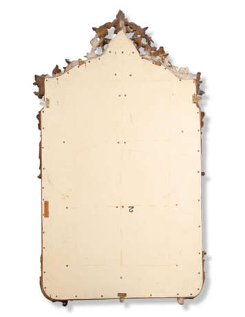 A FRENCH GILTWOOD AND GILT-COMPOSITION LARGE MIRROR - фото 2