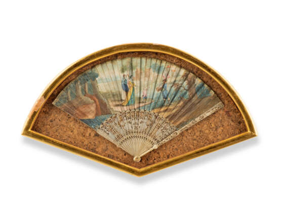 FOUR FANS FROM THE MESSEL-ROSSE FAN COLLECTION: FOUR GILTWOOD CASED FANS - photo 5