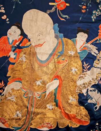 A GROUP OF CHINESE AND JAPANESE TEXTILES - Foto 2