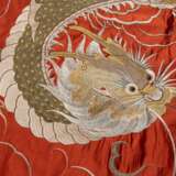 A GROUP OF CHINESE AND JAPANESE TEXTILES - Foto 5