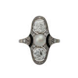 Art Déco Ring mit 2 Altschliffdiamanten zusammen ca. 1,95 ct, - фото 2