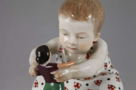 Meissen ”Kind mit Puppe, tanzend” - photo 4