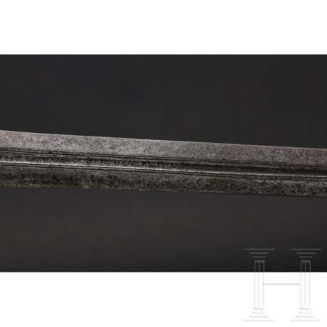 Zweihändiges Kampfschwert, Italien, um 1560 - фото 2