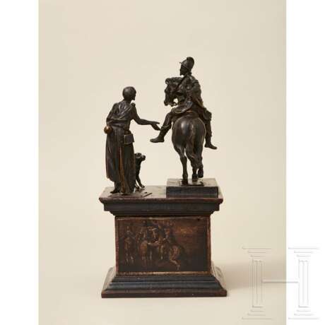 Bronzene Figurengruppe, der Heilige Martin zu Pferd mit Bettler und Hund, Norditalien, 17. Jahrhundert - фото 11