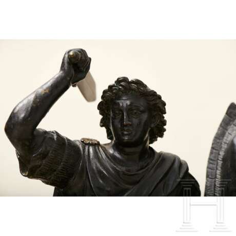 Alexander der Große auf seinem Schlachtross Bukephalos, Bronze nach dem antiken Vorbild aus Herculaneum, 19. Jahrhundert - Foto 2