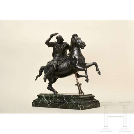 Alexander der Große auf seinem Schlachtross Bukephalos, Bronze nach dem antiken Vorbild aus Herculaneum, 19. Jahrhundert - Foto 7