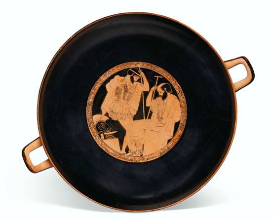 AN ATTIC RED-FIGURED KYLIX - фото 1