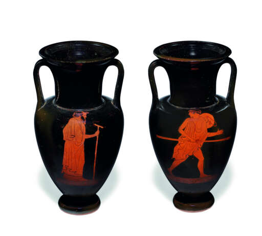 AN ATTIC RED-FIGURED NOLAN AMPHORA - фото 1