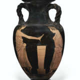 A CAMPANIAN RED-FIGURED AMPHORA - фото 1