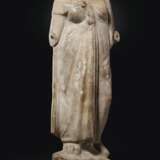 A ROMAN MARBLE ISIS - фото 1