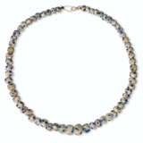 A CARTHAGINIAN TURQUOISE, WHITE AND BLUE GLASS EYE-BEAD NECK... - photo 1