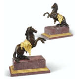 A PAIR OF ORMOLU-MOUNTED BRONZE MODELS OF REARING HORSES - фото 2