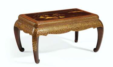 A JAPANESE GILT AND BROWN LACQUER SMALL LOW TABLE