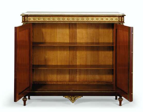 A NAPOLEON III ORMOLU-MOUNTED AMARANTH, AMBOYNA, BOIS SATINE AND STAINED FRUITWOOD MARQUETRY SIDE CABINET - фото 2