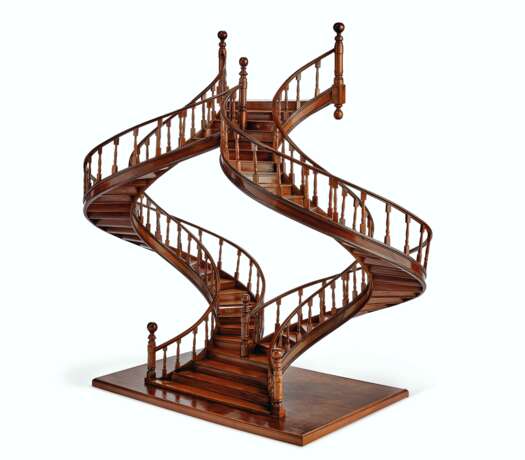 A MAHOGANY AND BOIS SATINE MODEL OF A STAIRCASE - Foto 2