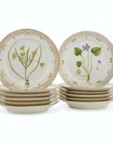 TWELVE ROYAL COPENHAGEN PORCELAIN ‘FLORA DANICA’ LUNCHEON PLATES