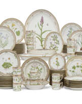 A ROYAL COPENHAGEN PORCELAIN 'FLORA DANICA' PART DINNER SERVICE