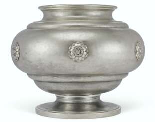 AN ITALIAN SILVER LARGE VASE