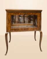 Старинный комод Старинный комод