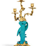 A PAIR OF ORMOLU-MOUNTED CHINESE TURQUOISE-GROUND PORCELAIN THREE-LIGHT CANDELABRA - фото 3