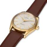 Rolex. ROLEX, OYSTER PERPETUAL, 18K GOLD, SERPICO Y LAINO SIGNED DIAL, REF. 6567 - фото 2