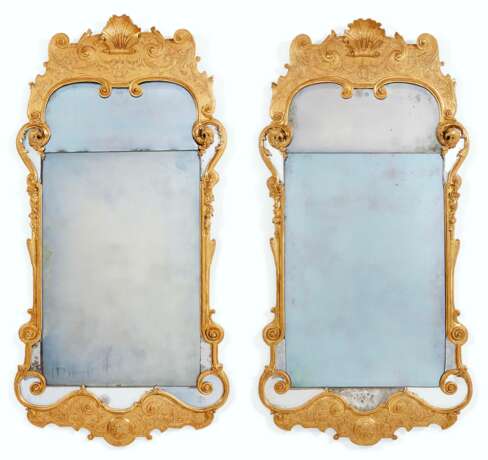 A PAIR OF GEORGE I GILT-GESSO MIRRORS - фото 1