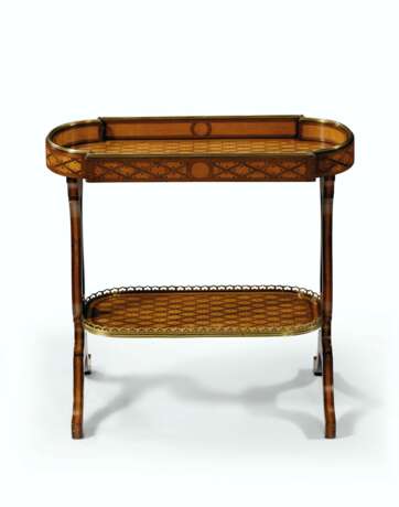 A FRENCH BRASS-MOUNTED AMARANTH AND SYCAMORE PARQUETRY TRICOTEUSE - photo 4
