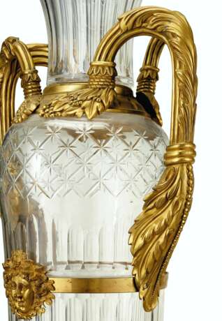 A MASSIVE PAIR OF ORMOLU AND CUT-GLASS VASES ON STANDS - фото 3