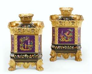 A PAIR OF JACOB PETIT PORCELAIN PURPLE AND BLACK GROUND POT-POURRI VASES AND COVERS