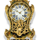 A LOUIS XV ORMOLU-MOUNTED, STAINED-HORN, MOTHER-OF-PEARL AND BRASS CONTRE-PARTIE 'BOULLE' STRIKING BRACKET CLOCK - фото 1