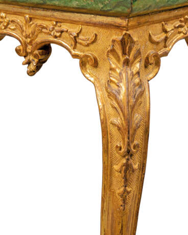 A NORTH ITALIAN GILTWOOD, SIMULATED MARBLE AND 'LACCA POVERA' OCCASIONAL TABLE - photo 4