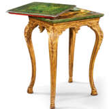 A NORTH ITALIAN GILTWOOD, SIMULATED MARBLE AND 'LACCA POVERA' OCCASIONAL TABLE - Foto 6