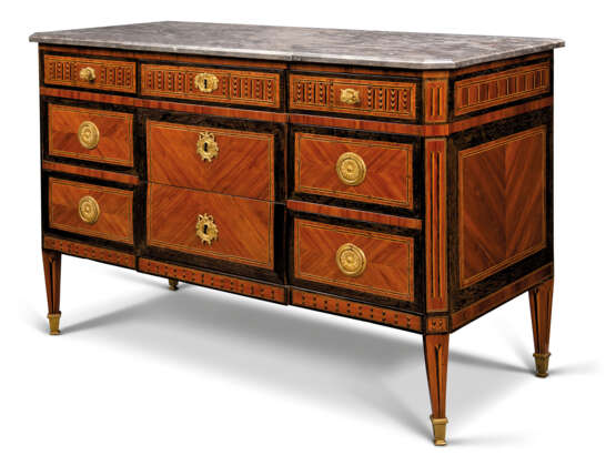 A LOUIS XVI ORMOLU-MOUNTED PARQUETRY-INLAID BLACK OAK, TULIPWOOD AND CHERRY BREAKFRONT COMMODE - photo 2