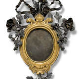 A PAIR OF ITALIAN WHITE-METAL-MOUNTED, GILT-COPPER FRAMES - фото 2