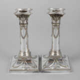 Mappin & Webb Paar klassizistische Kerzenleuchter - фото 1