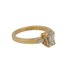 Ring mit Diamant im Smaragdschliff 1,405 ct