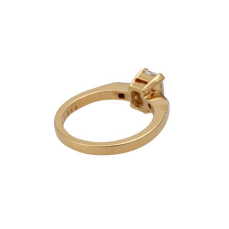 Ring mit Diamant im Smaragdschliff 1,405 ct - photo 3