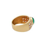 Ring mit schönem Smaragdcabochon, ca. 1,4 ct, oval, - photo 3