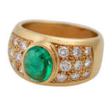 Ring mit schönem Smaragdcabochon, ca. 1,4 ct, oval, - photo 5