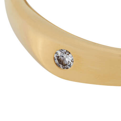 Solitär-Armreif mit Brillant von 0,6 ct, - photo 6