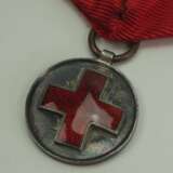 Russland: Rot-Kreuz-Medaille zur Erinnerung an den Russisch-Japanischen Krieg 1904-1905. Silber - фото 2