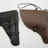 Sowjetunion: Pistolentasche - 2 Exemplare. Je Leder bzw. Kunstleder - фото 1