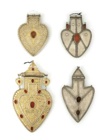 Vier Asyk aus Silber, teilvergoldet mit Steinbesatz, zwei mit Inschriften - фото 1