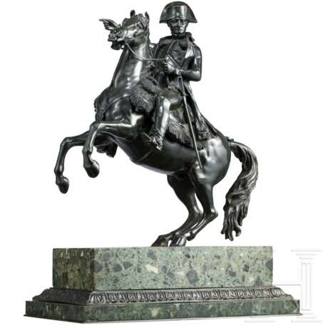 Monumentale Bronzefigur von Kaiser Napoleon I. auf steigendem Pferd - Foto 2