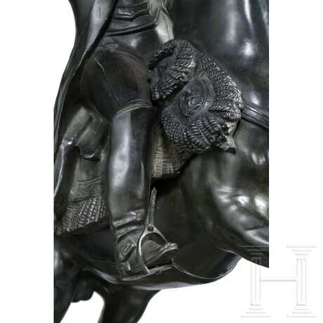 Monumentale Bronzefigur von Kaiser Napoleon I. auf steigendem Pferd - фото 8