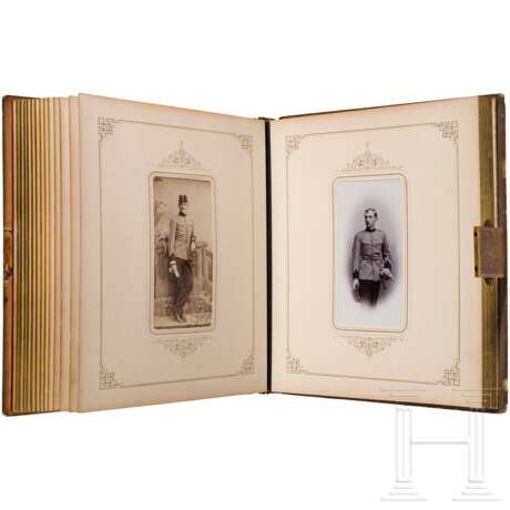 Oberstlieutenant Giesl Frhr. von Gieslingen - prunkvolles Fotoalbum des Ulanenregts. "Erzherzog Carl" Nr. 3 zu seinem Abschied 1896 - фото 4