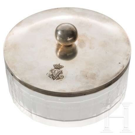 Erzherzogin Marie Valerie von Österreich - Kristallglasschale mit Silberdeckel aus ihrer Toilettengarnitur - фото 1