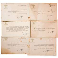 Sechs Glückwunschkarten Hitlers mit Faksimileunterschriften, Weihnachten 1941-43