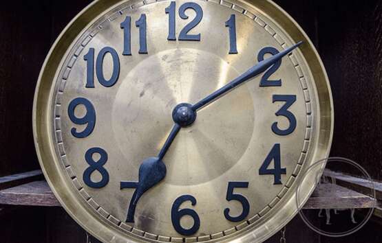«Антикварные напольные часы» - фото 3