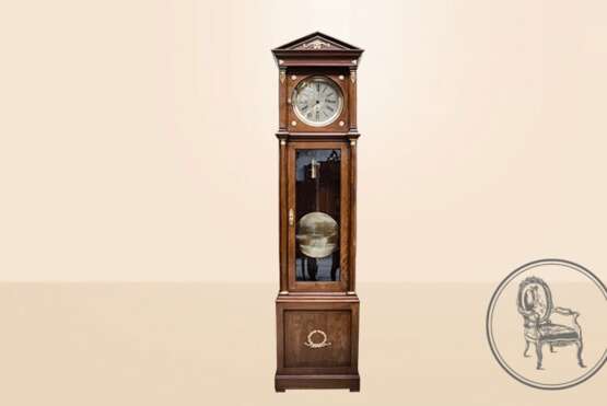 «Антикварные напольные часы» - фото 1